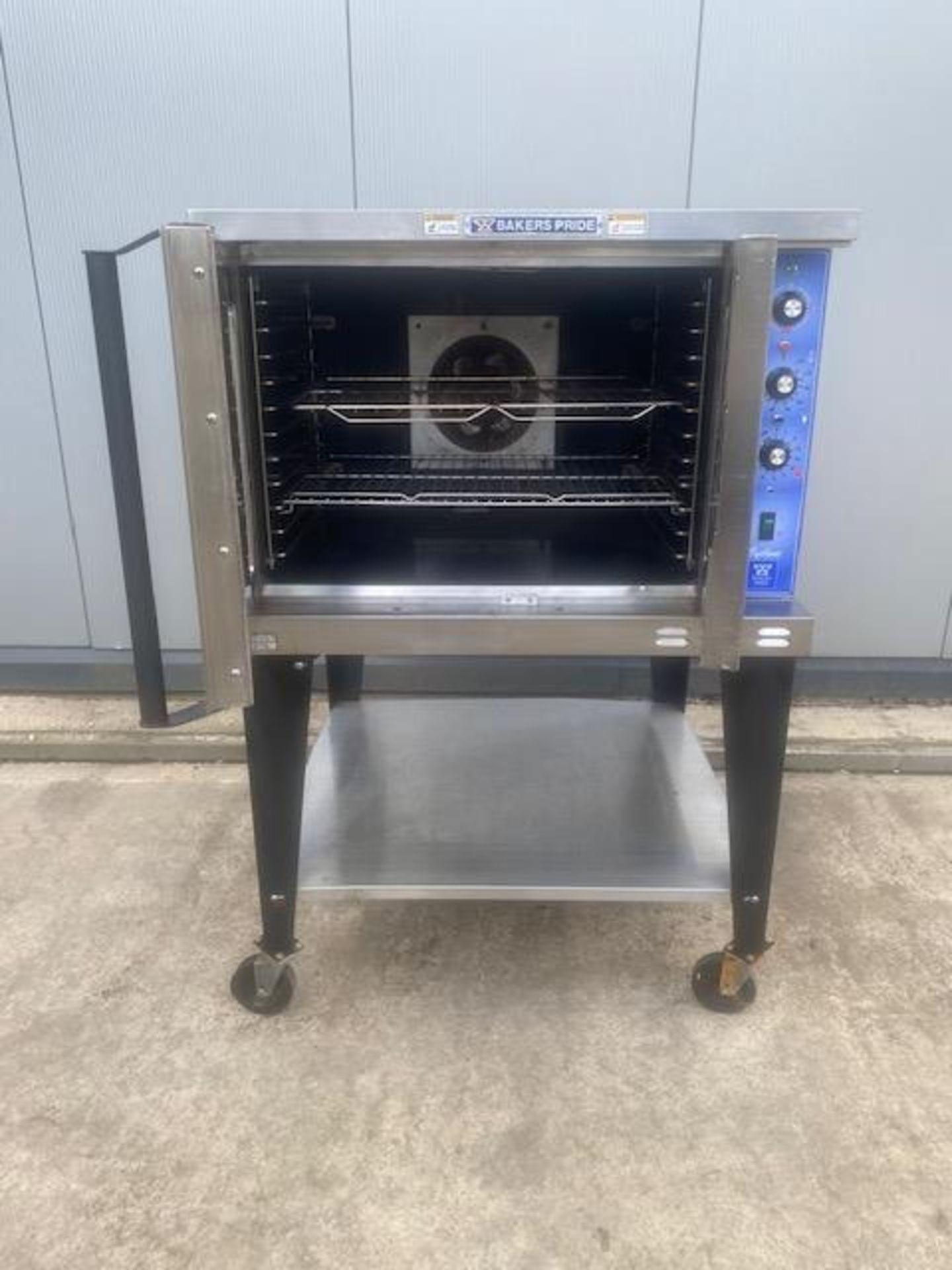Bakers Pride oven - 3 phase - 100cm L x 105cm W x 150cm H - Image 4 of 4