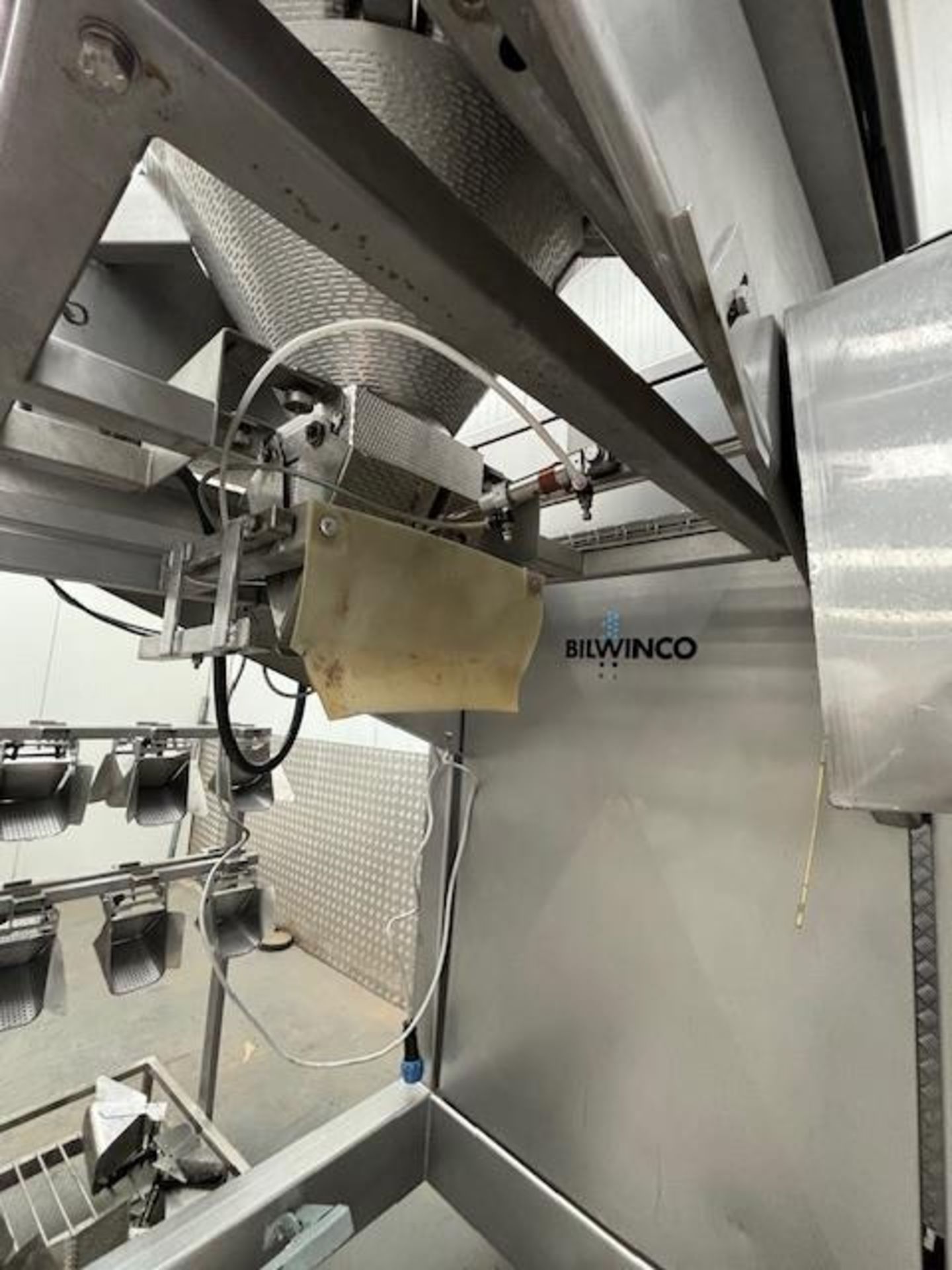 Bilwinko multihead weigher - 14 weight buckets - rise and fall stand - wash trolley - 3 phase - 2004 - Image 5 of 8