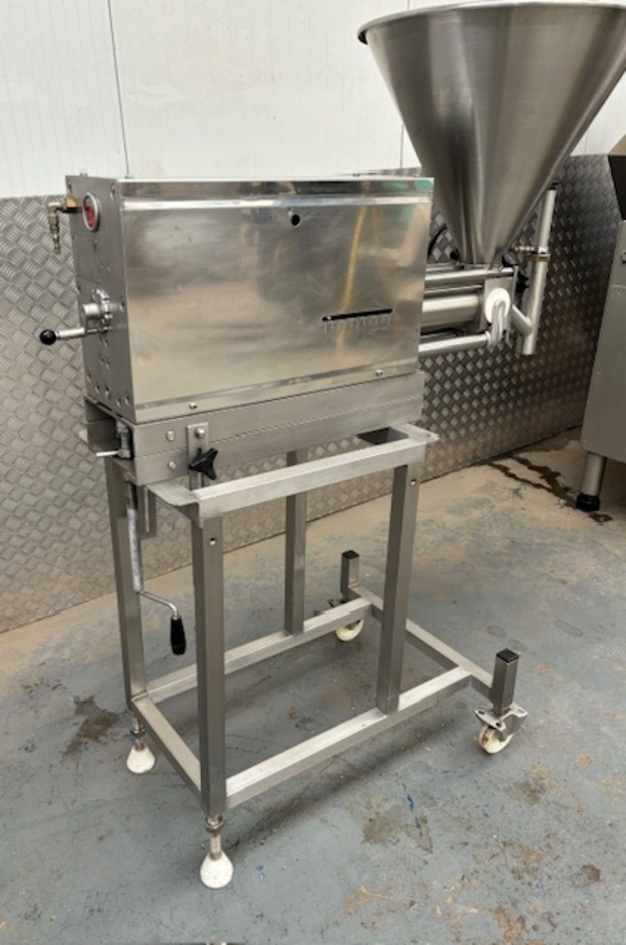 Turbo Tool D90 depositor - air powered - CE marked - 120cm L x 65cm W x 157.5cm H - Image 5 of 6