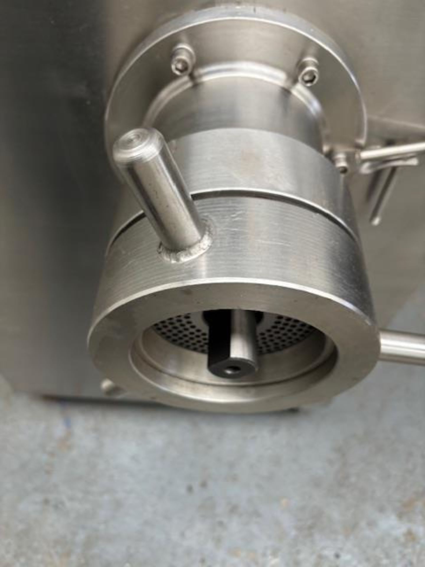KTC 130 mincer - 130mm head size - 3 phase - year 2024 - 105cm L x 75cm W x 115cm H - Image 5 of 8
