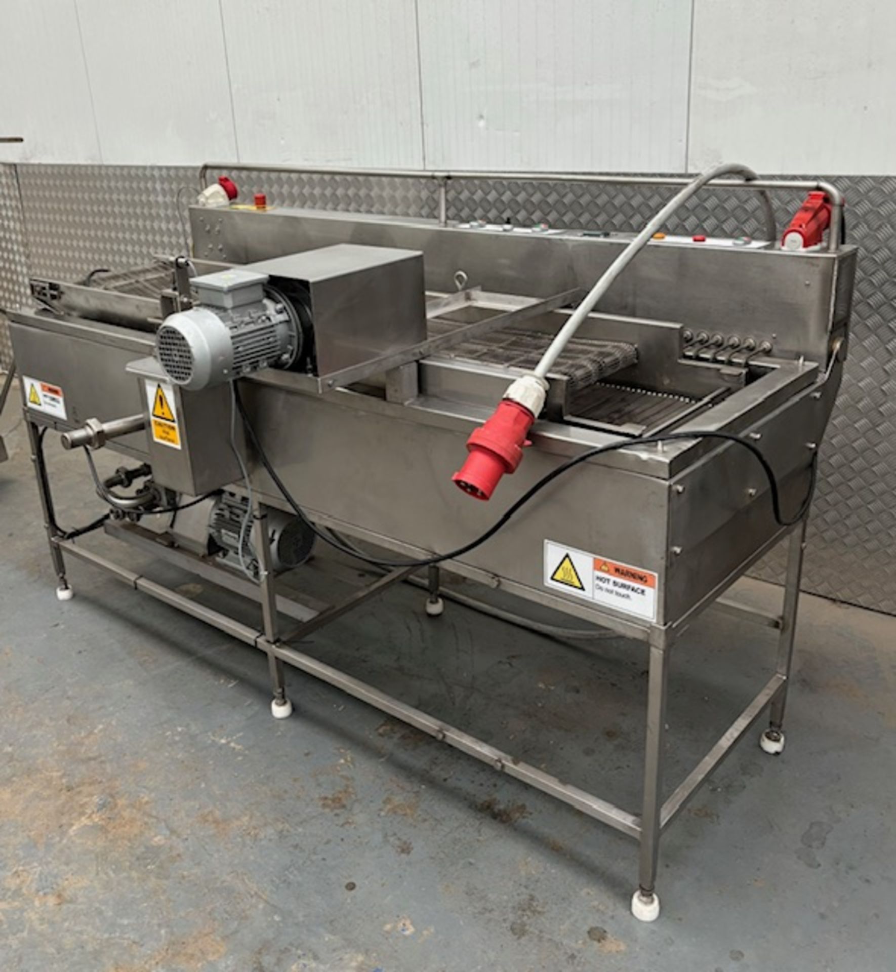 Coat and Fry fryer with 40cm belt width - oil circulation pump - 3 phase - Image 2 of 7
