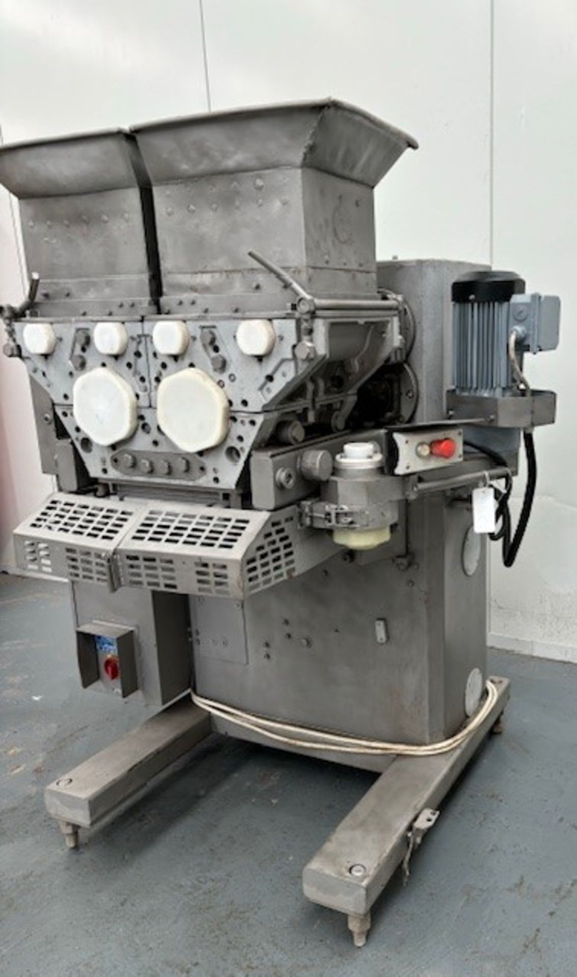 Rheon 050 encrusting machine - previously used for making balls with filling inside - 3 phase - Image 3 of 8