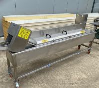 200 fryer - new and unused - 3 phase - 275cm L x 72.5cm W x 115cm H