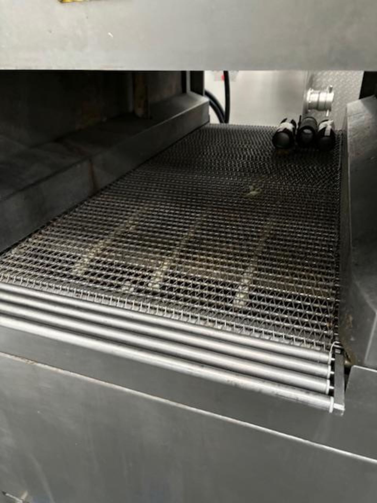 Cryovac model ST98 electric heated shrink tunnel - year 2004 - 3 phase - Image 4 of 6