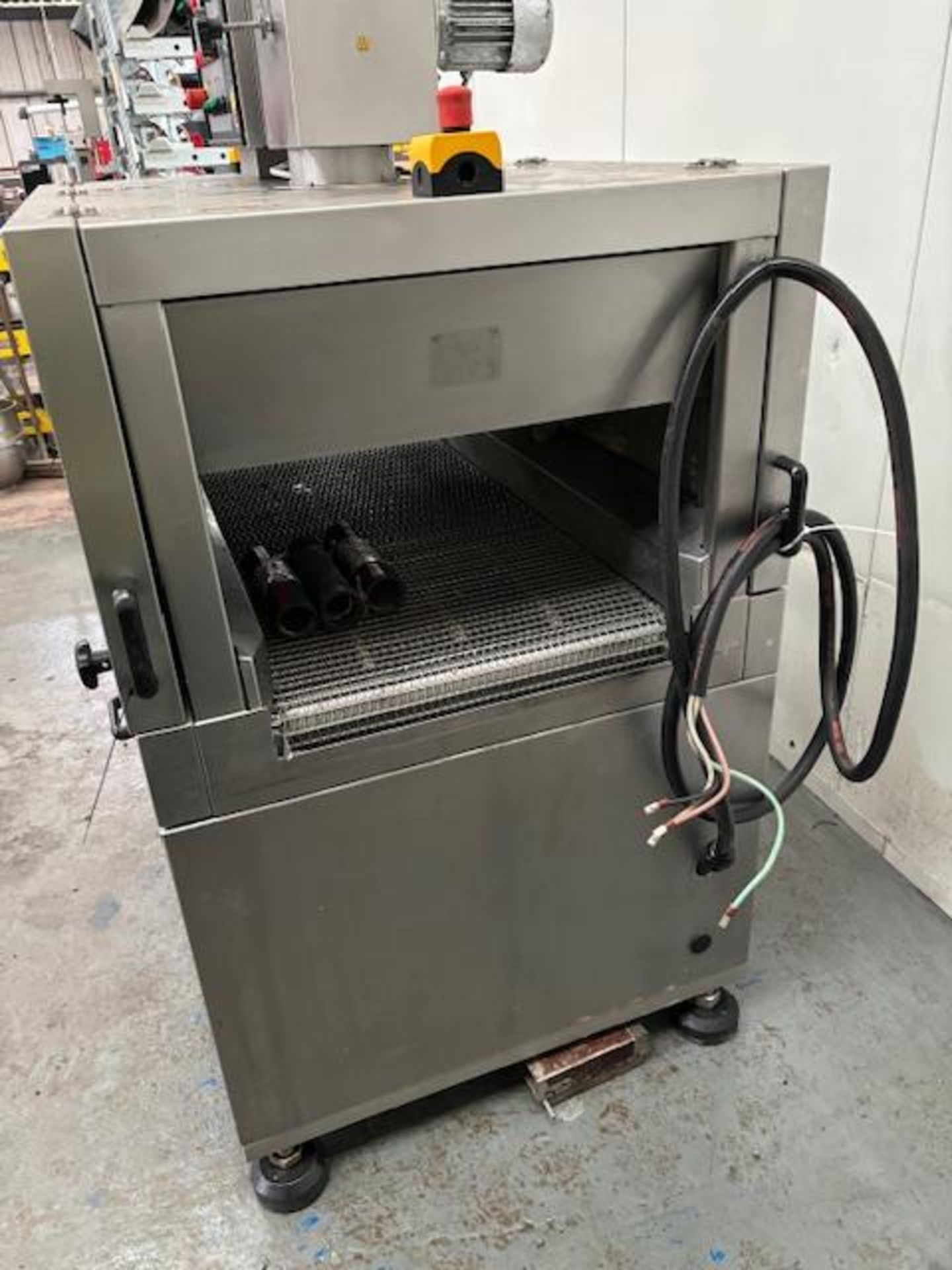 Cryovac model ST98 electric heated shrink tunnel - year 2004 - 3 phase - Image 6 of 6