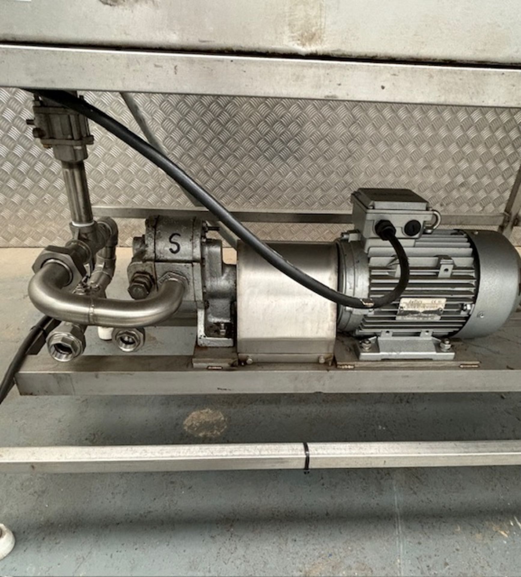 Coat and Fry fryer with 40cm belt width - oil circulation pump - 3 phase - Image 5 of 7