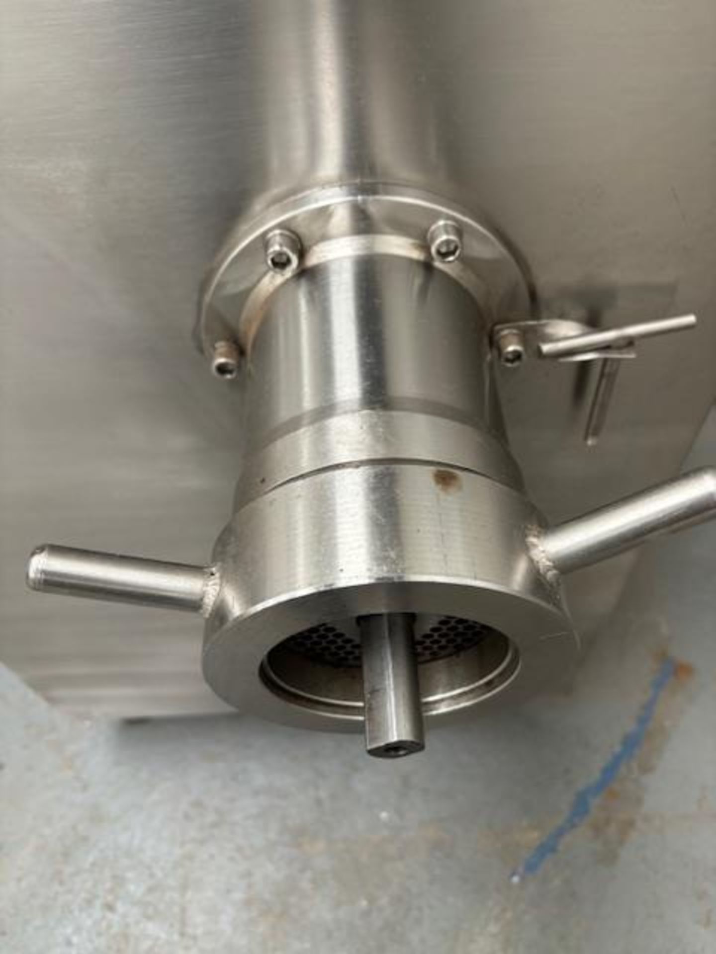 KTC 42 mincer - 100mm head size - CE marked - year 2023 - stainless steel machine - 3 phase - Image 4 of 6