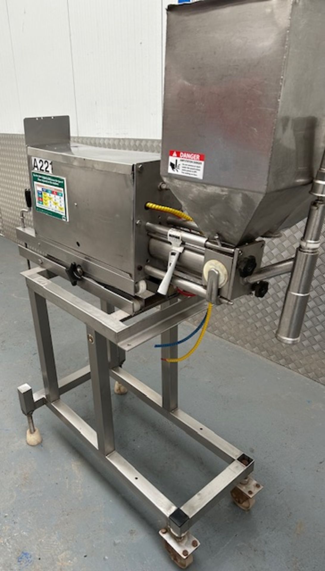 Turbo Tool depositor - air powered - 115cm L x 50cm W x 165cm H - Image 2 of 2
