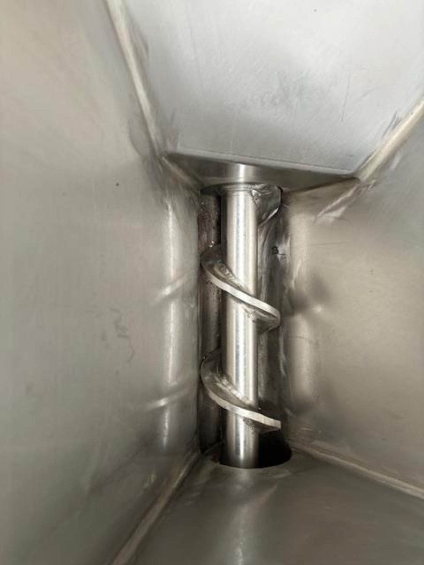 KTC 42 mincer - 100mm head size - CE marked - year 2023 - stainless steel machine - 3 phase - Image 6 of 6