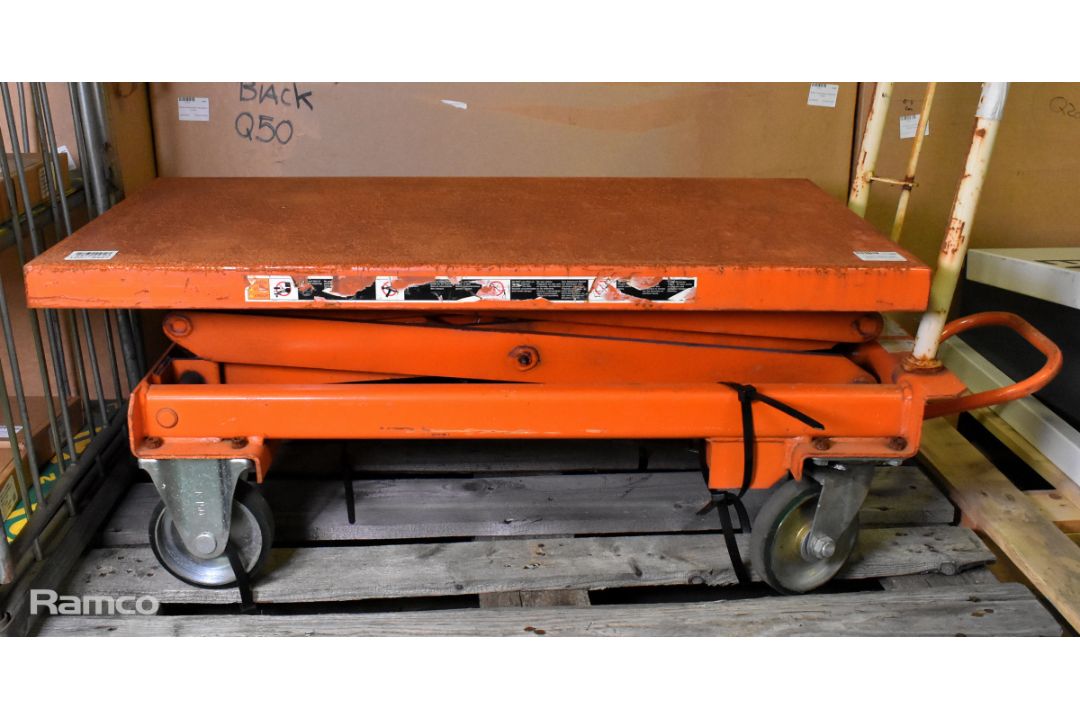 Bishamon BX30S double scissor mobile lift table - capacity: 300kg (660lbs) - Image 2 of 7