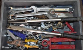 Tray of mixed hand tools - spanners, adjustable spanners, screwdrivers, snips, socket bits and ruler
