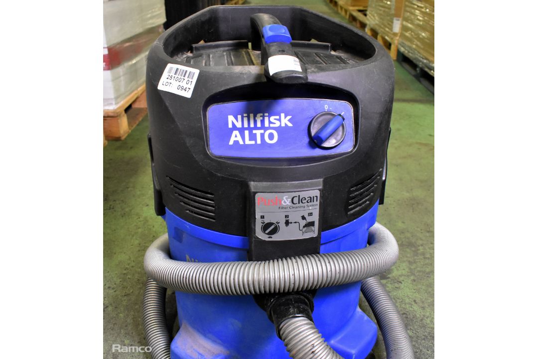 Nilfisk Attix 30-01 PC wet and dry vacuum cleaner - PLUG CUT OFF - Image 2 of 5
