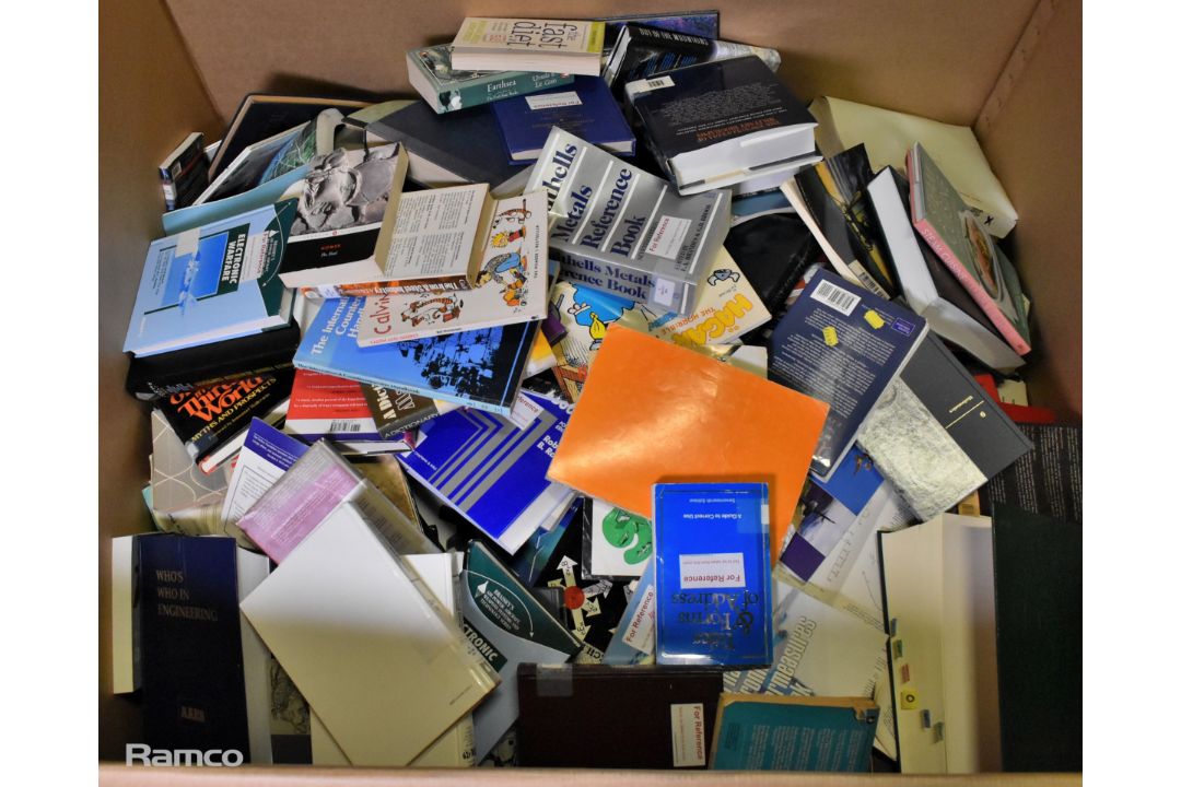 Pallet of mixed genre books - approx. weight: 290kg - Image 1 of 5
