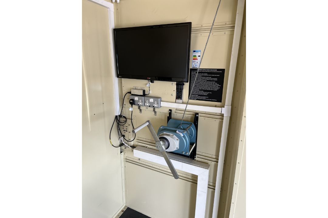 20ft Mobile accommodation unit - full details in the description - Image 9 of 32