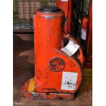 Tangye 25 tonne hydraulic ram jack - W 140 x D 320 x H 450mm - 24kg