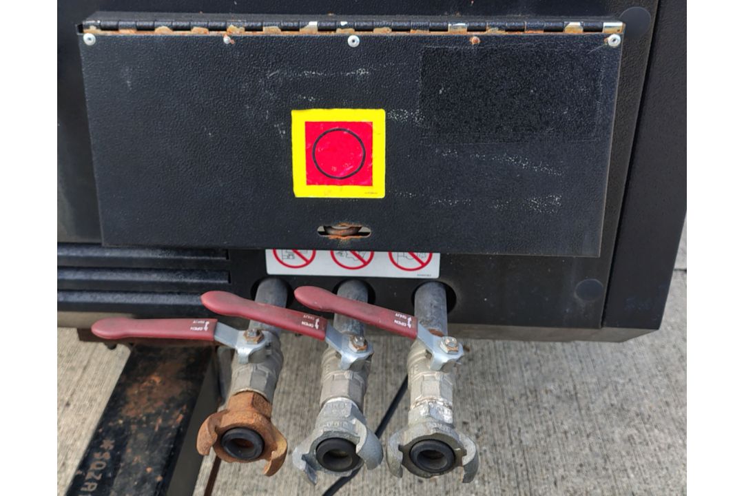 Ingersoll-Rand P180WDG portable compressor - Working pressure: 7 bar - Year: 2000 - 157 hours - Image 9 of 37