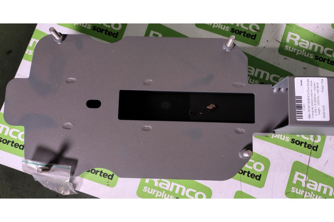 Alfen 803873036-ICU Eve Single charging station column - base: L 300 x W 200mm - Image 2 of 4