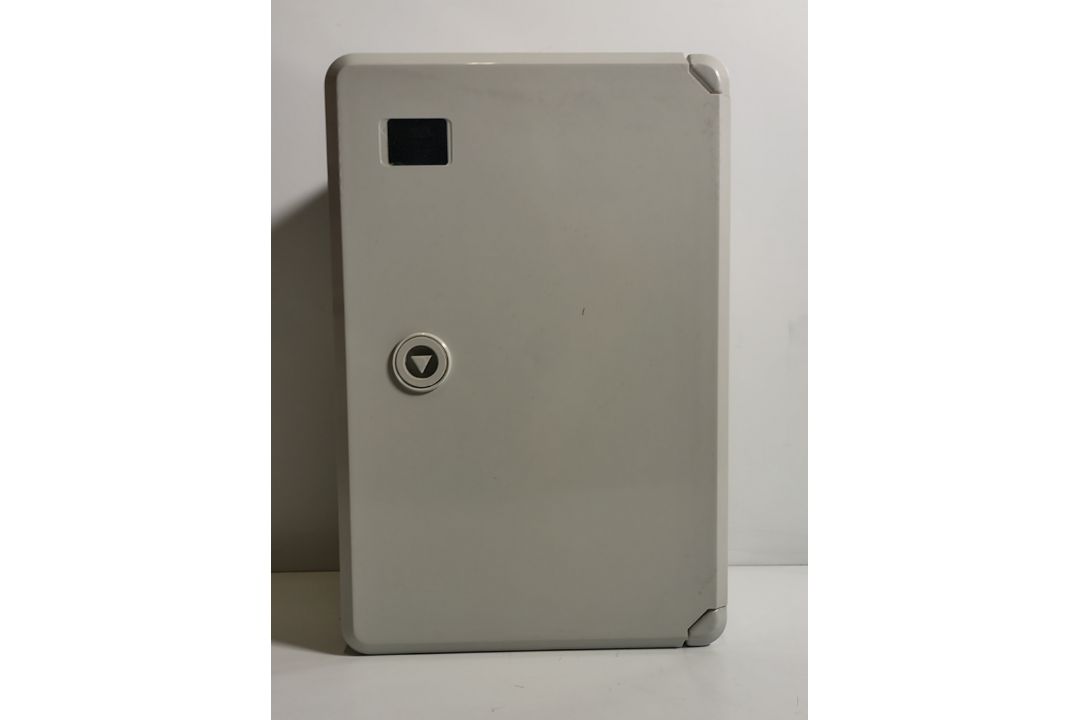 Matt:e IP-EVCP-TC80 single phase EV voltage monitoring and protection unit - W 200 x D 130 x H 300mm - Image 1 of 8