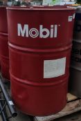 Mobil DTE 26 Ultra high performance hydraulic oil - best before Dec. 2032 - 208L drum