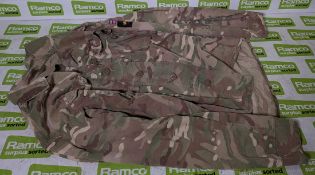Various types of ex-military camo clothing - may include accessories - 237kg – may require repair