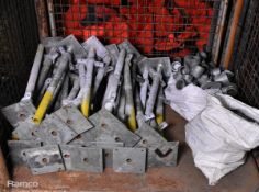 Scaffolding components - 34x screw jacks 600mm, 56x mixed tube sleeve,T- clamps, base flange,