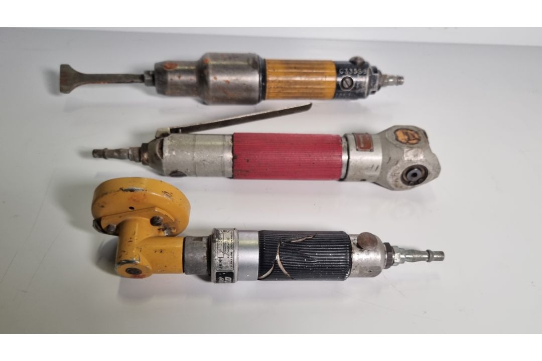 Pneumatic tools, circular panel saw, circular cut off saw and scaler - see desc. - Image 2 of 5