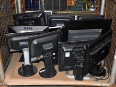15x monitors - mixed sizes - some are scratched and damaged