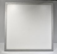 Boxed LED 43W panel luminaire UB66384KZ