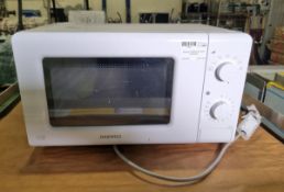 Daewoo KOR6M17R 700W microwave