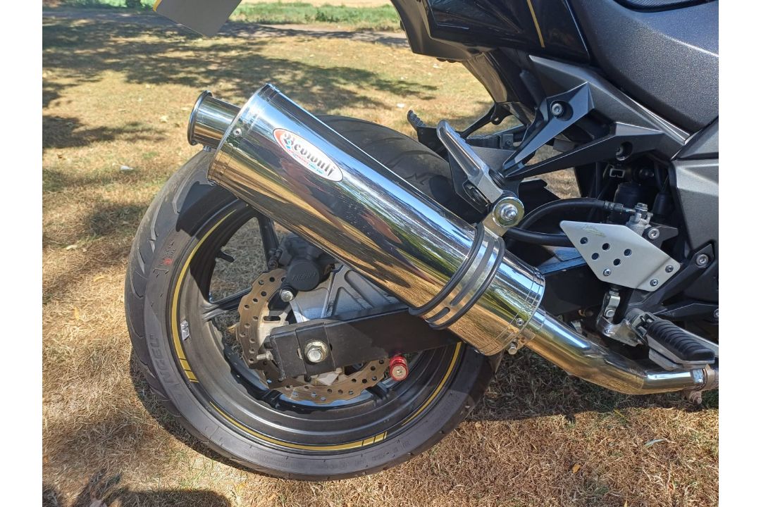 2011 Kawasaki Z750 motorbike - just over 19,000 miles - full details in the description - Image 7 of 16