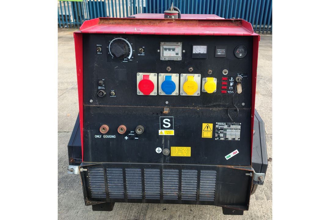 Mosa TS 415 VSX/EL-BC engine driven welder - Year: 2005 - 185 hours - W 980 x L 3160 x H 1300mm - Image 32 of 39