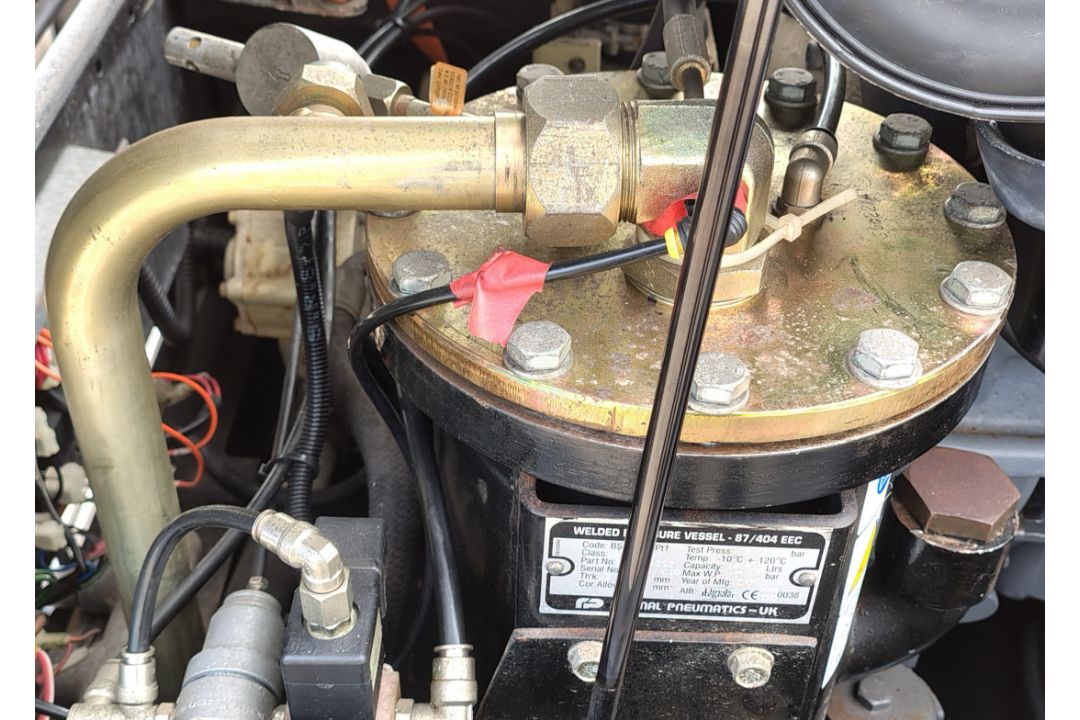 Ingersoll-Rand P180WDG portable compressor - Working pressure: 7 bar - Year: 2000 - 157 hours - Image 24 of 37
