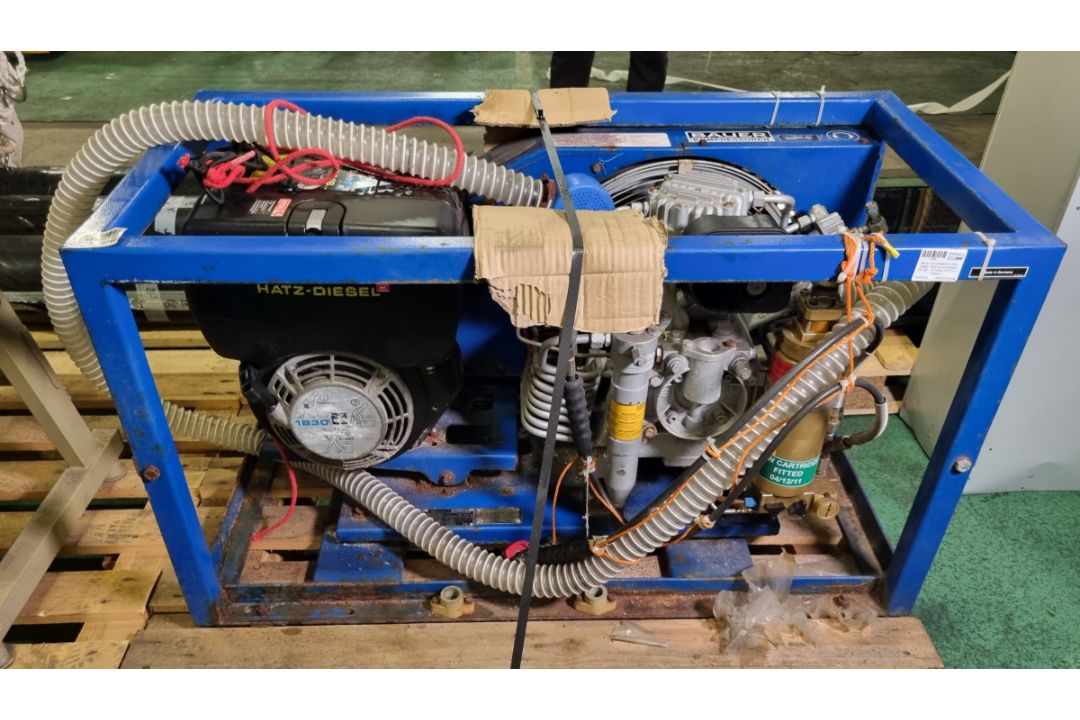 Bauer Kompressoren Hatz-Diesel 1B30 air compressor 330 bar - W 1100x D 570 x H 630mm - Image 1 of 4
