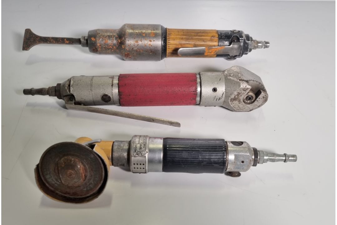 Pneumatic tools, circular panel saw, circular cut off saw and scaler - see desc. - Image 3 of 5