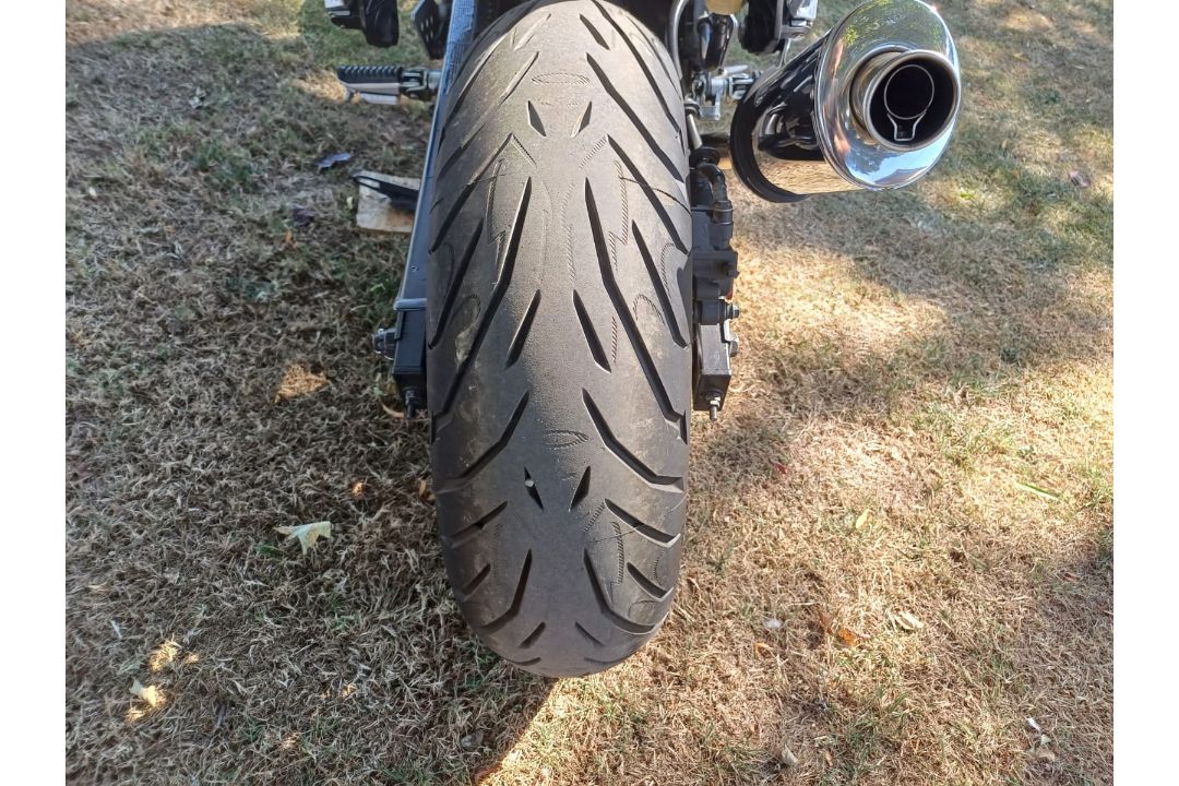 2011 Kawasaki Z750 motorbike - just over 19,000 miles - full details in the description - Image 10 of 16