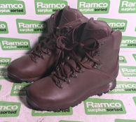 50x pairs of grade 1 various combat boots - may include - Magnum, YDS, Haix - mixed sizes