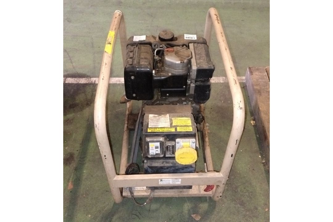 Sert 110V generator with Lombardini diesel engine and 3KVA alternator - W 660 x D 420 x H 580mm - Image 3 of 7