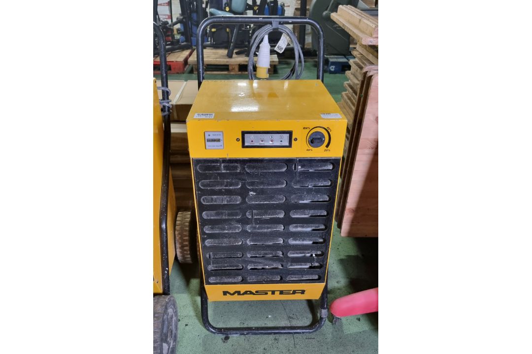 Master DH 62DV heavy duty mobile dehumidifier - Serial No: 98636000344 - running hours: 6171 - 110V - Image 1 of 4