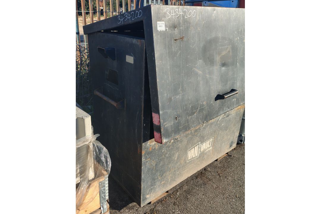 Van Vault 4-Store large site tool storage box - W 1390 x D 790 x H 1280mm - NO KEY & DOESN'T CLOSE - Image 3 of 4