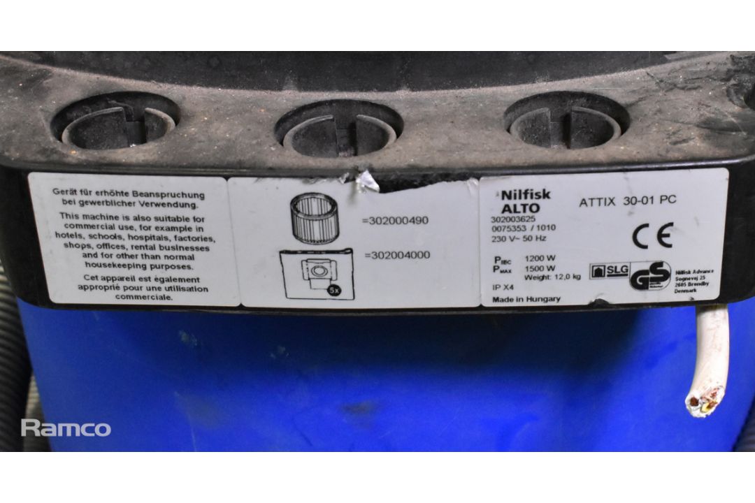 Nilfisk Attix 30-01 PC wet and dry vacuum cleaner - PLUG CUT OFF - Image 5 of 5