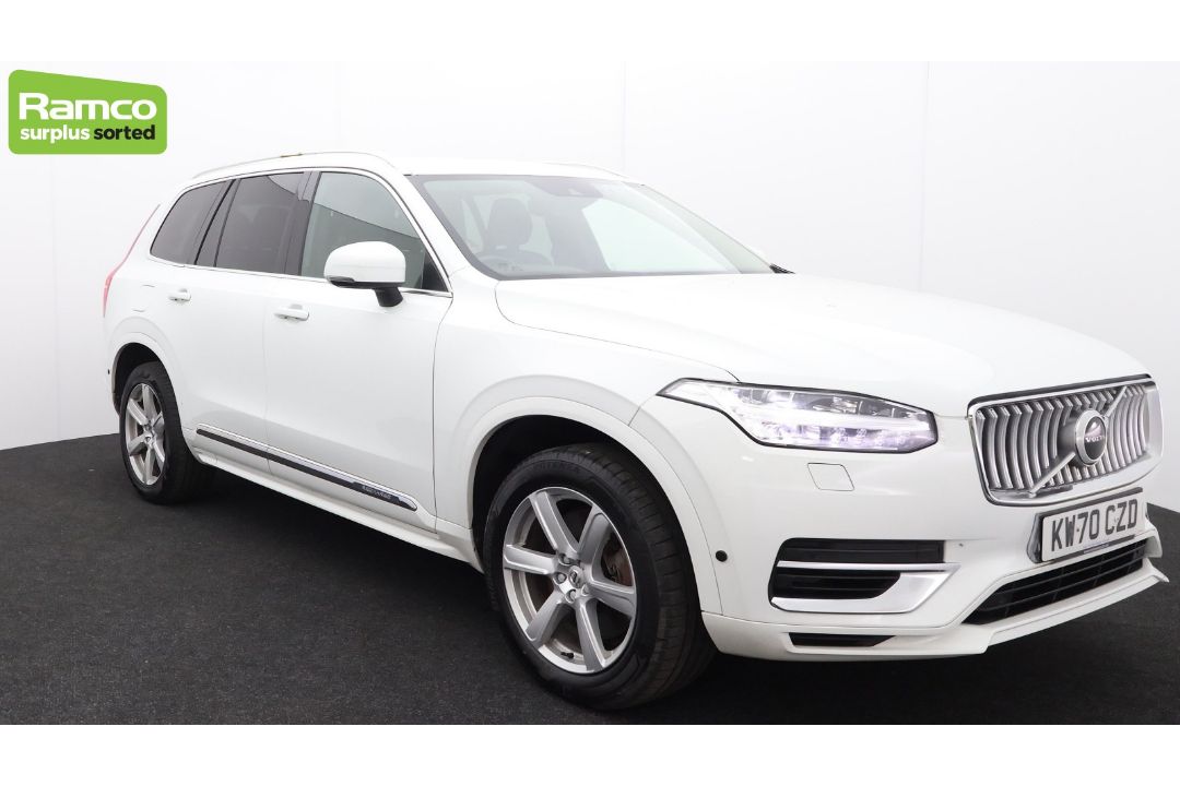 2021 Volvo XC90 Momentum T8 Recharge AWD 2.0L Petrol Hybrid - full details in the description - Image 3 of 61
