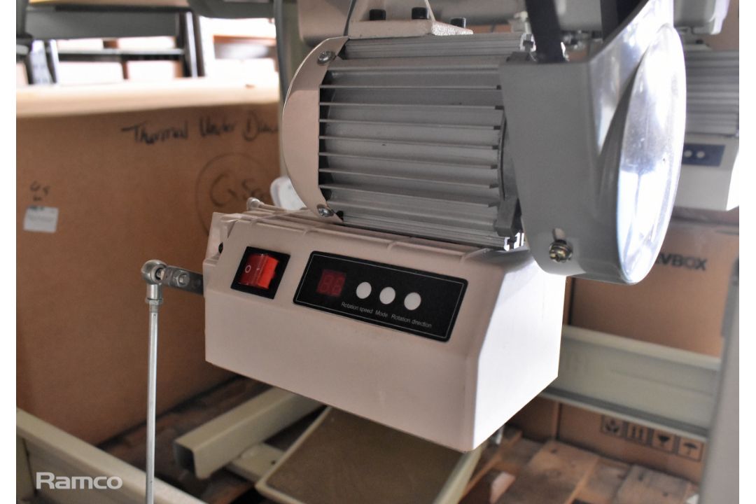 Braithwaite Highlead GC1088-M single needle high speed industrial sewing machine with table - Image 6 of 6