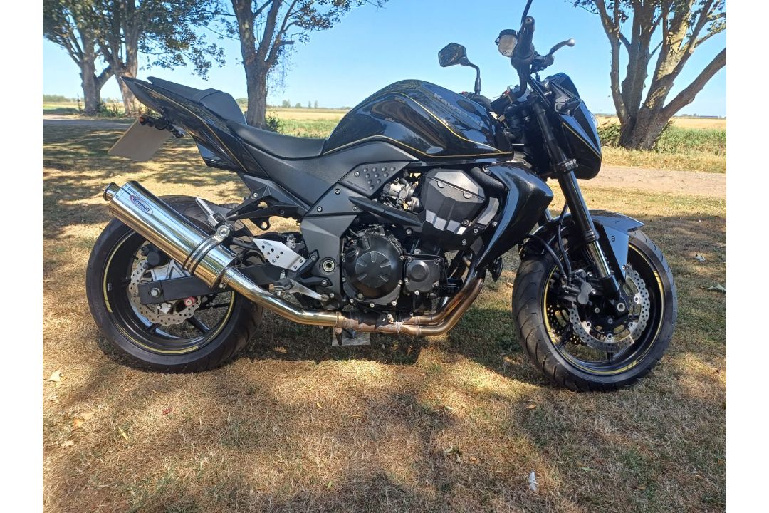 2011 Kawasaki Z750 motorbike - just over 19,000 miles - full details in the description - Image 1 of 16