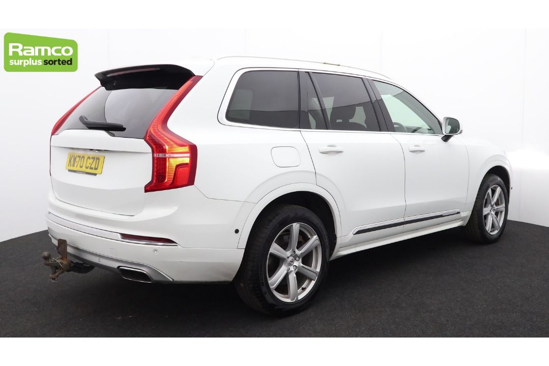 2021 Volvo XC90 Momentum T8 Recharge AWD 2.0L Petrol Hybrid - full details in the description - Image 5 of 61