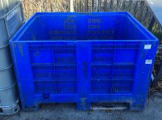 Plastic pallet box - L 1200 x W 1000 x H 750mm