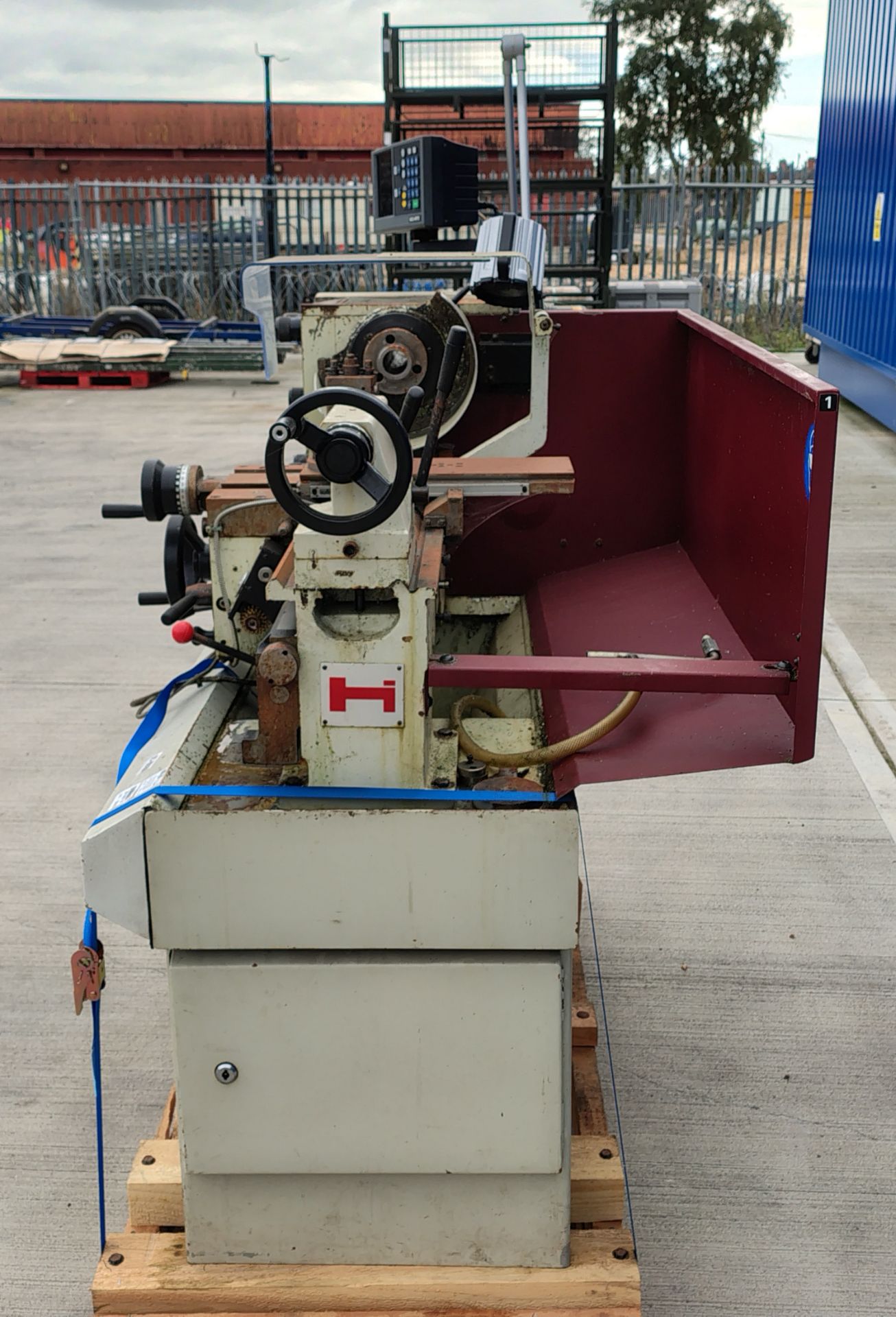 Harrison 600 Group M300 415V lathe with Acu-Rite digital readout - W 1625 x D 940 x H 1670mm - Image 4 of 27