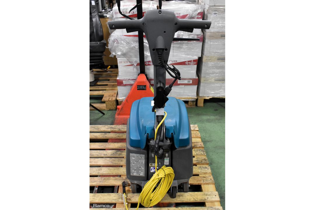 Tennant T1 walk behind micro floor scrubber - 380mm working width - Image 7 of 9