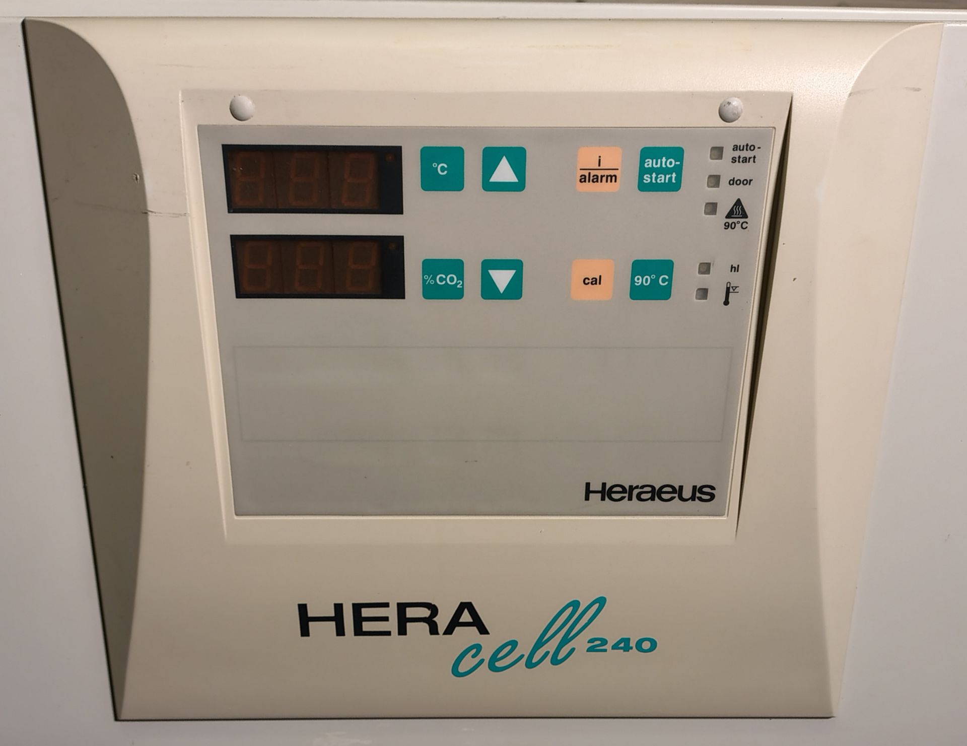 Thermo Scientific Heraeus Heracell 240 CO2 incubator - W 780 x D 830 x H 940mm - Image 2 of 5