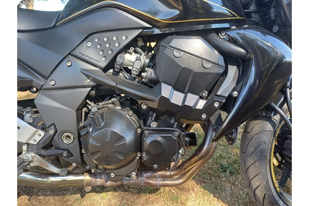 2011 Kawasaki Z750 motorbike - just over 19,000 miles - full details in the description - Image 8 of 16