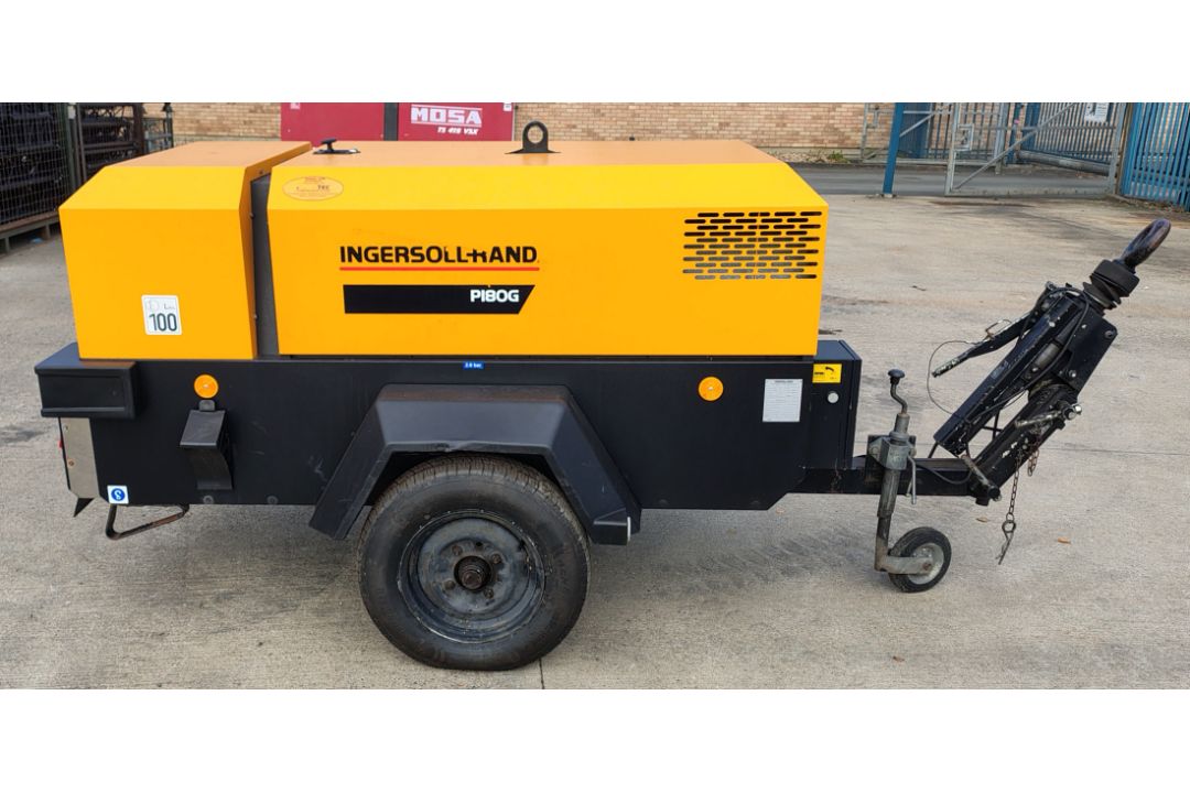 Ingersoll-Rand P180WDG portable compressor - Working pressure: 7 bar - Year: 2000 - 157 hours - Image 3 of 37